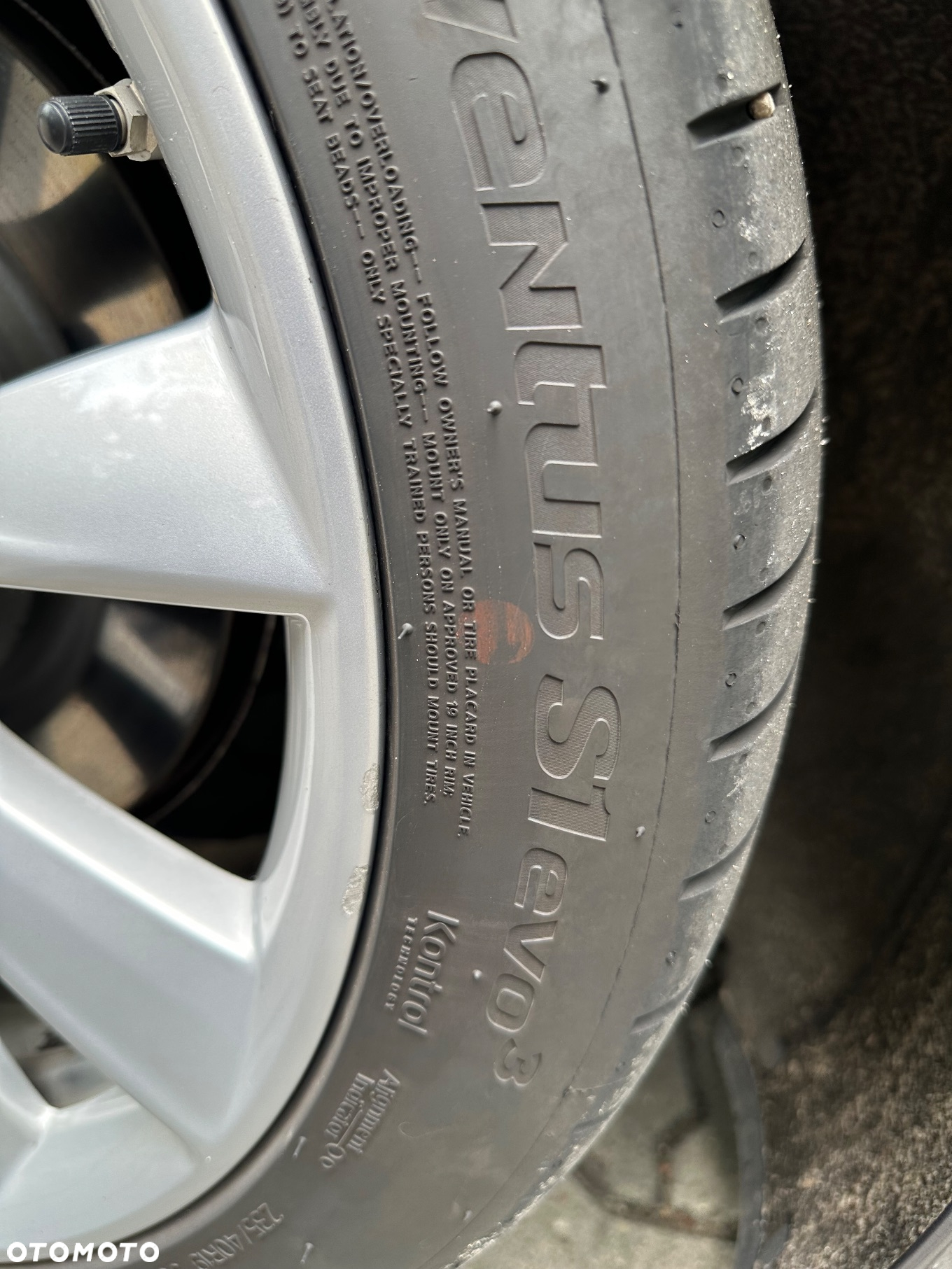 Tesla Model 3 Langstreckenbatterie Allradantrieb Dual Motor - 32