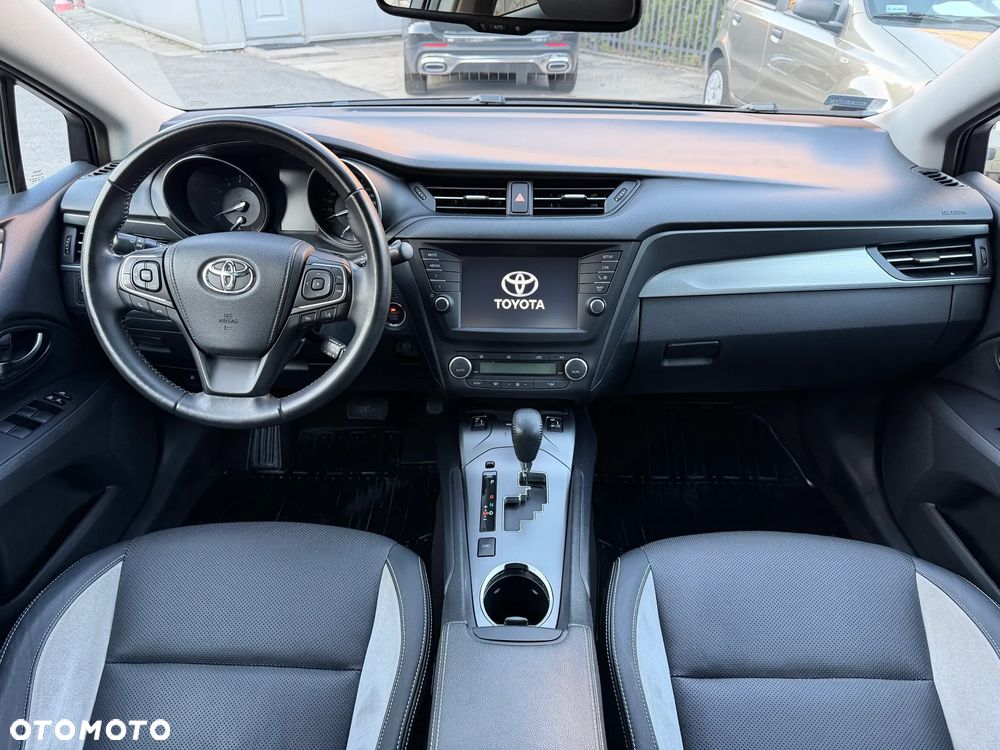 Toyota Avensis 2.0 Prestige MS - 8