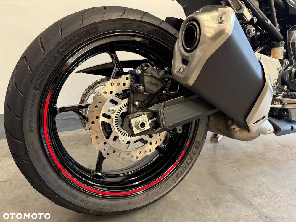 Kawasaki Z 900 - 18