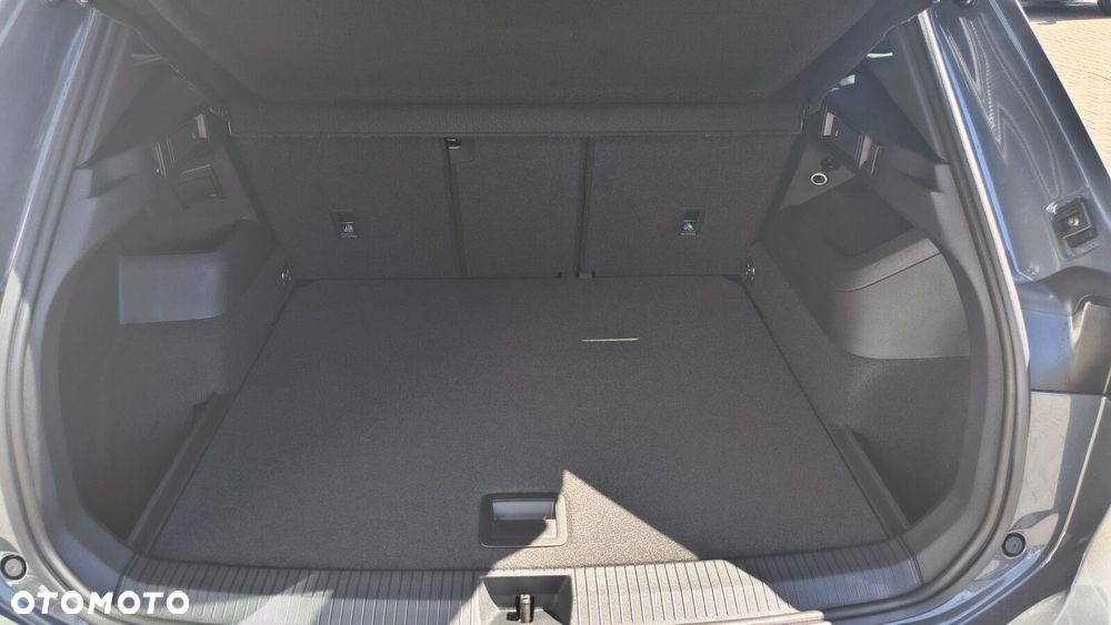 Volkswagen Tiguan - 36
