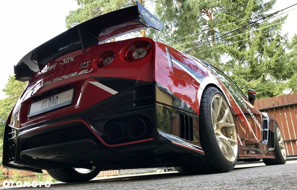 Nissan GT-R - 6