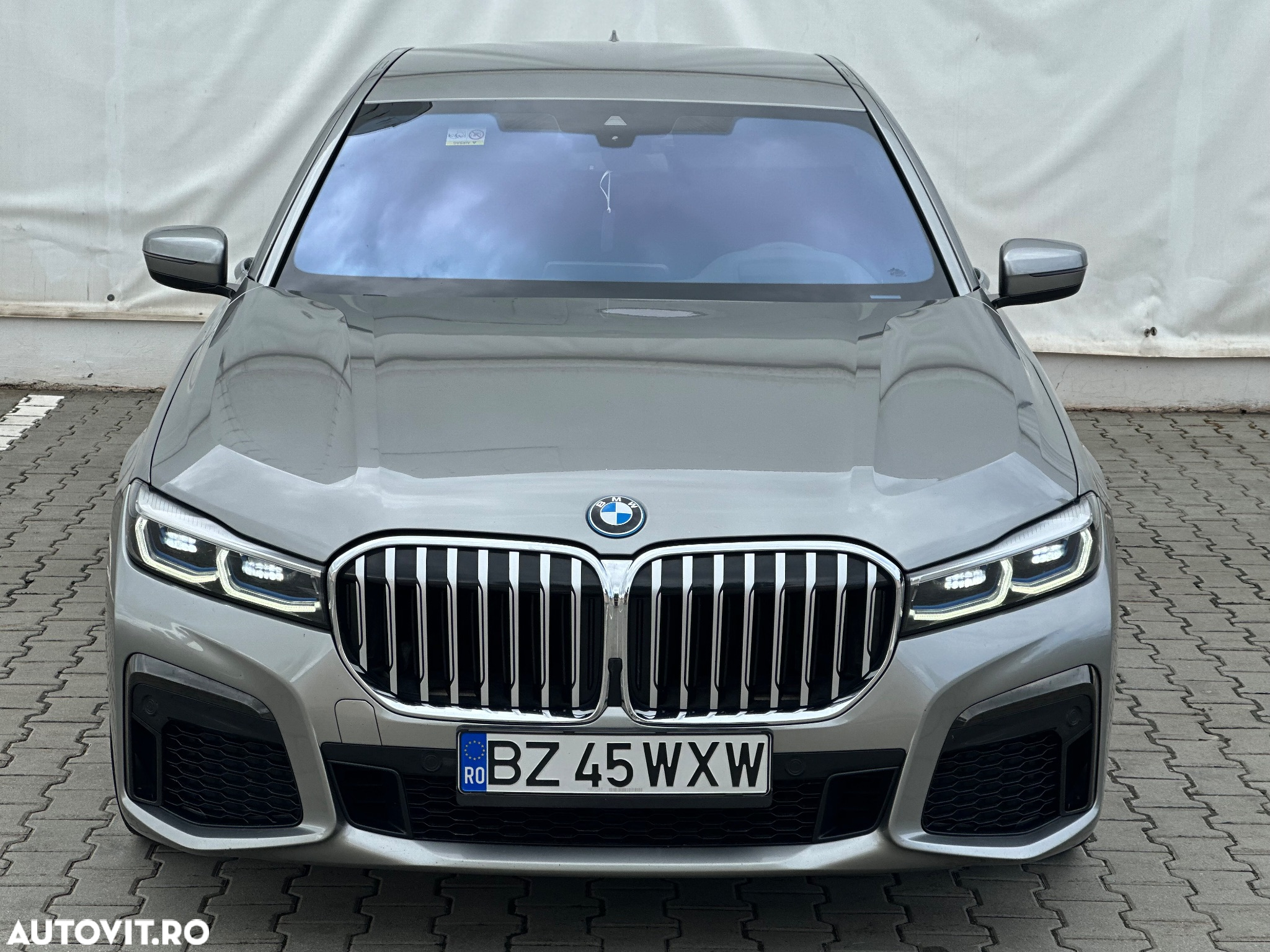 BMW Seria 7 - 8