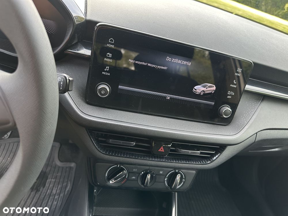 Skoda Fabia 1.0 Essence - 11