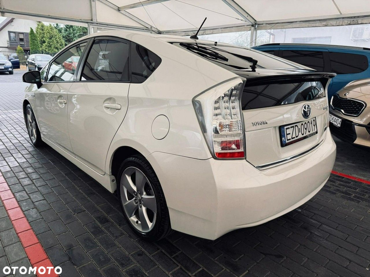 Toyota Prius - 17