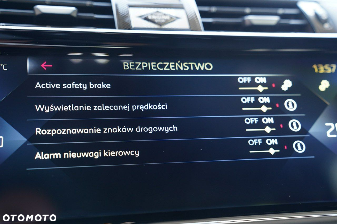 DS Automobiles DS 7 Crossback - 33