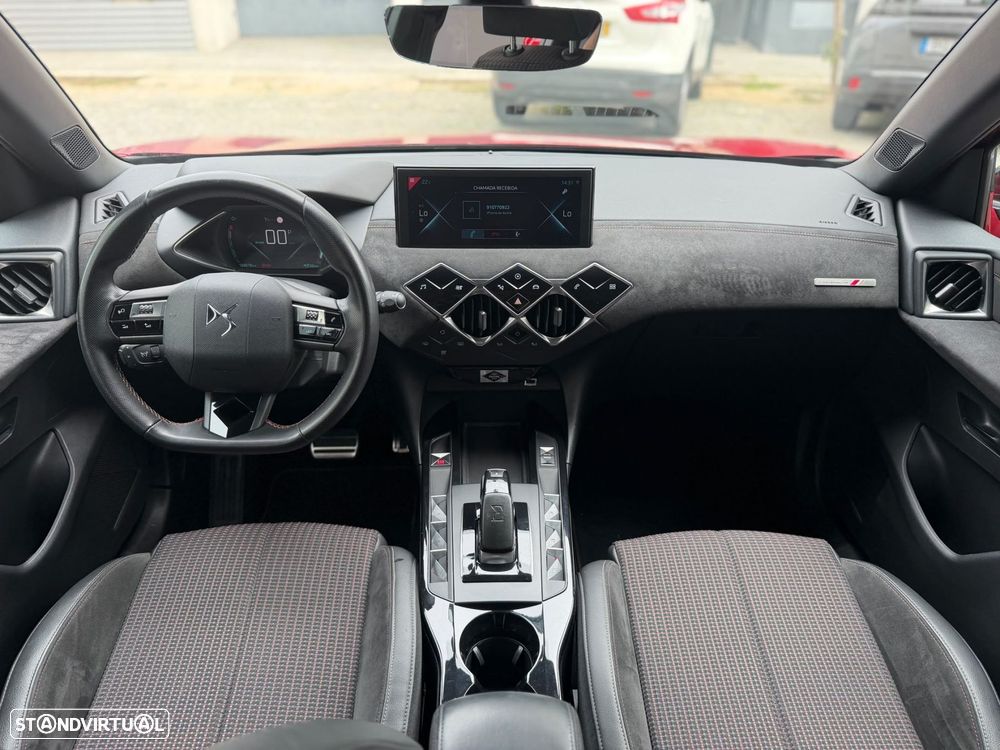 DS DS3 Crossback E-TENSE PERFORMANCE LINE - 31