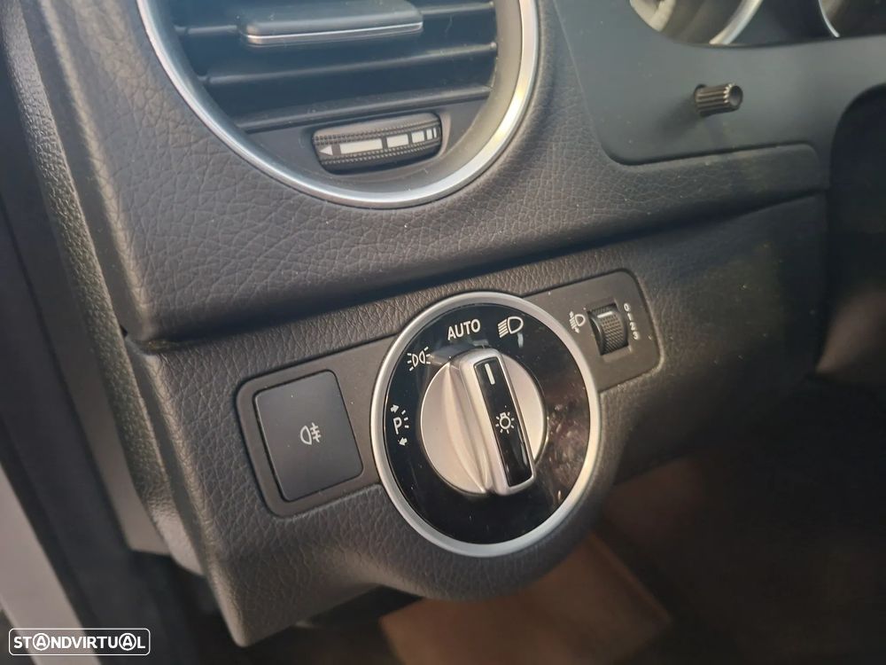 Mercedes-Benz C 220 - 11