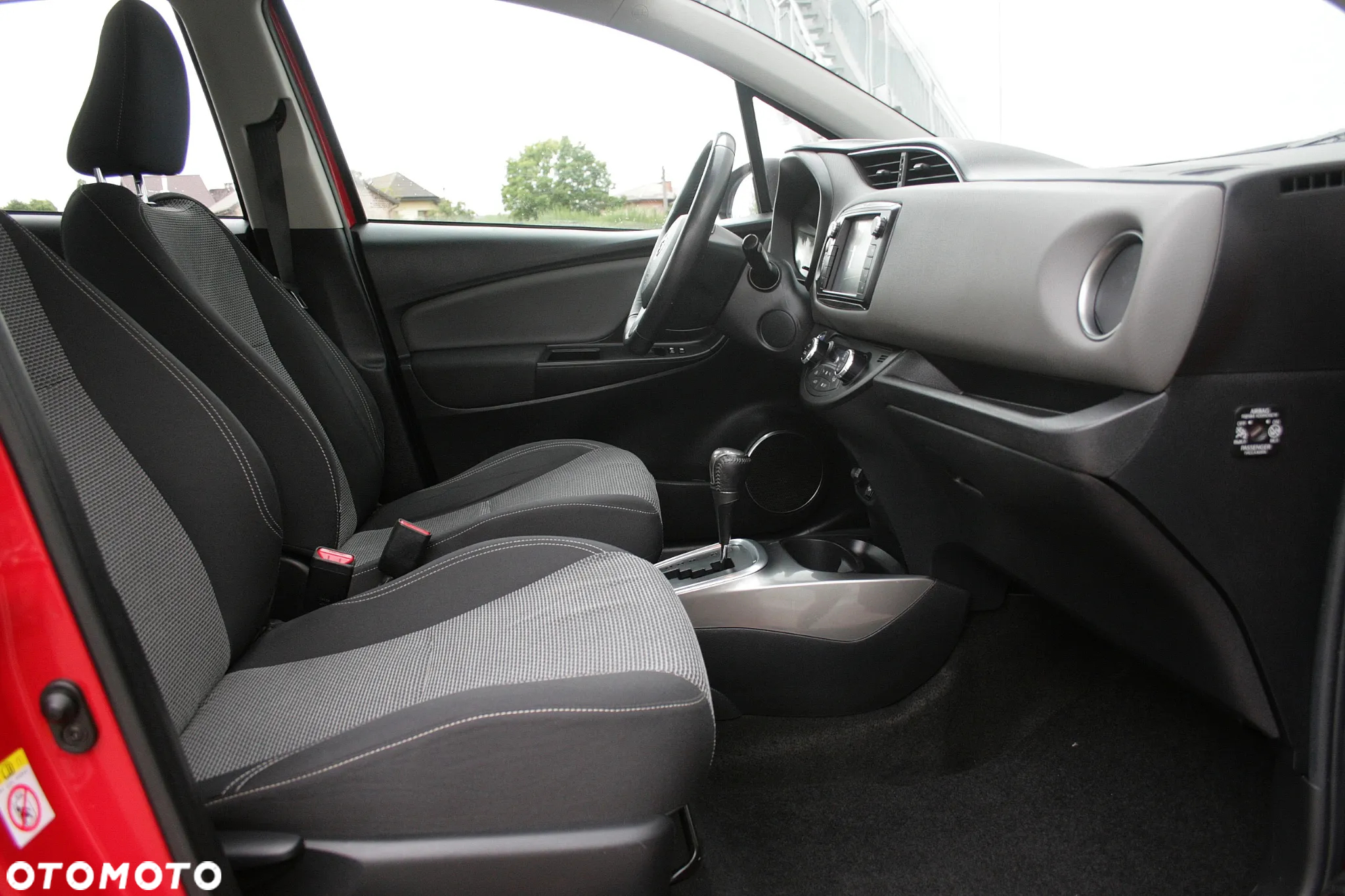 Toyota Yaris Hybrid 1.5 VVT-i - 15