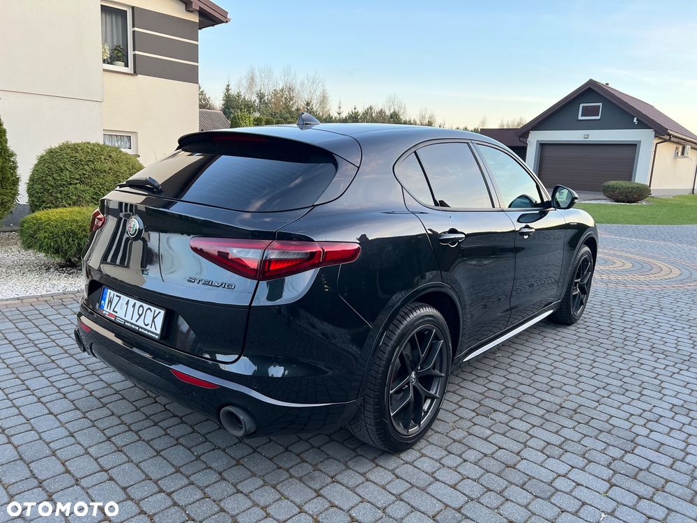 Alfa Romeo Stelvio 2.0 Turbo Veloce Q4 - 9
