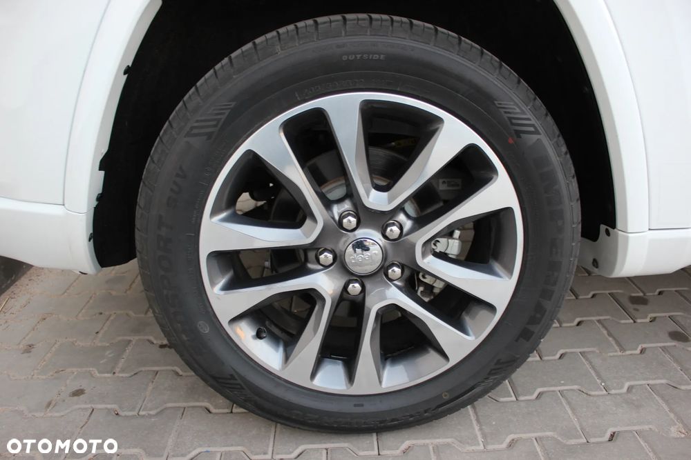 Jeep Grand Cherokee 3.6 V6 Overland - 26