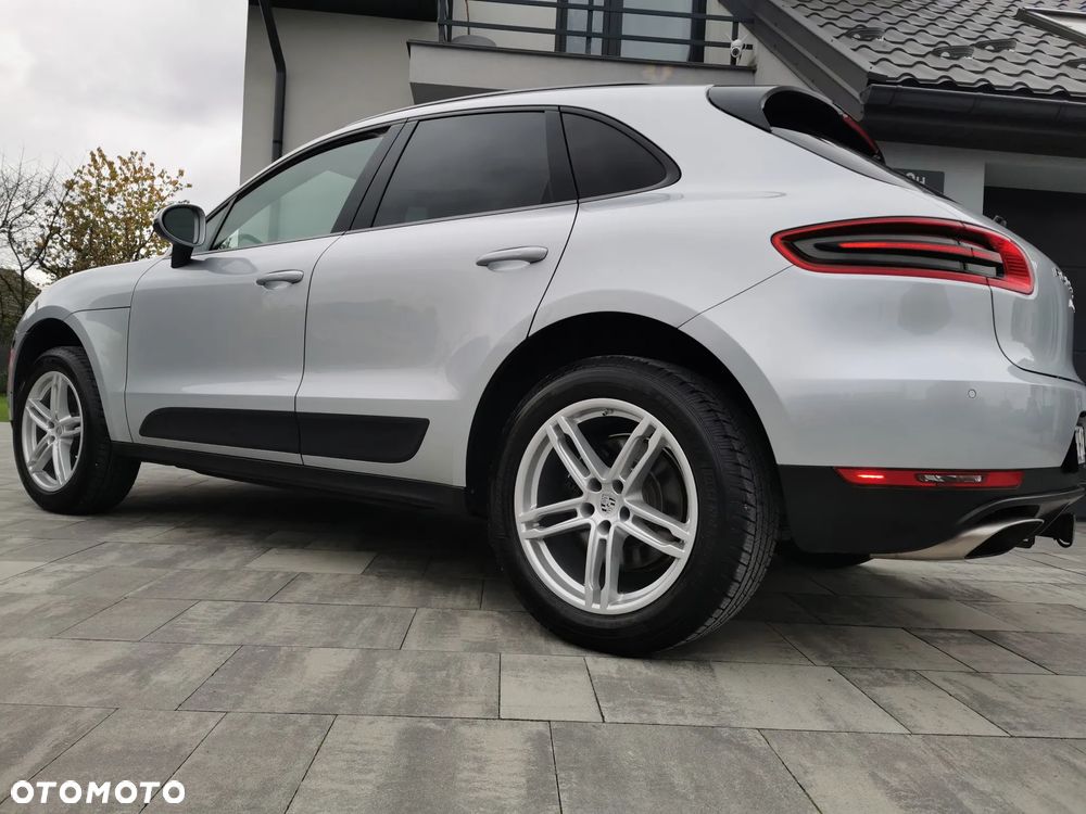Porsche Macan Standard - 23