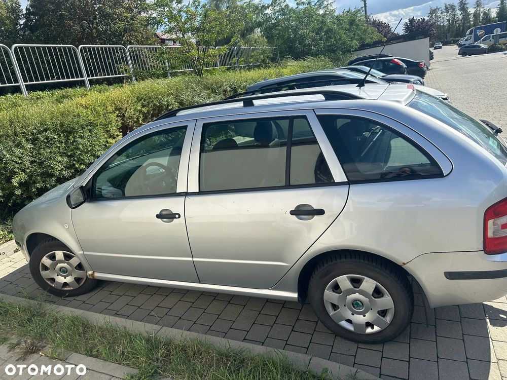 Skoda Fabia - 4