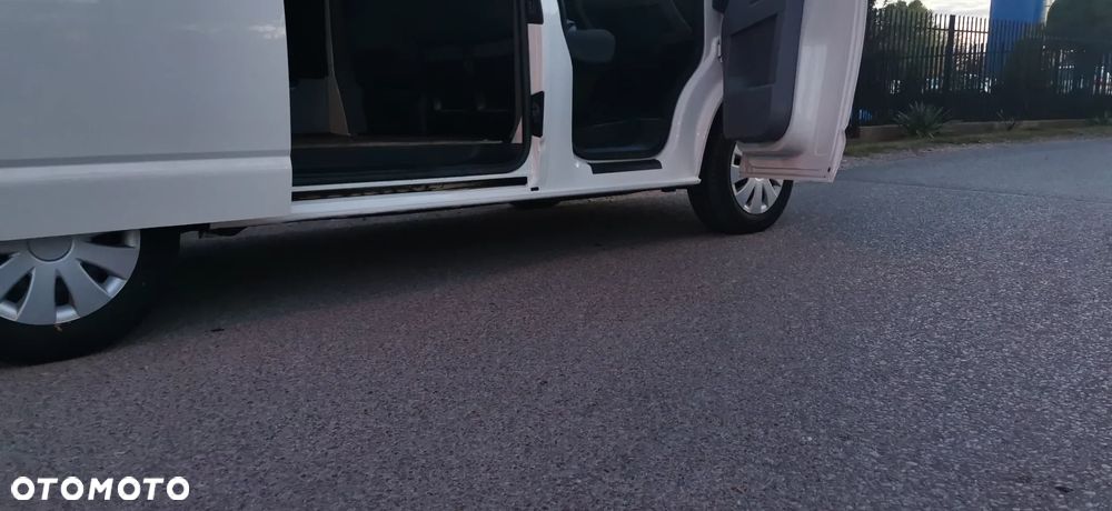 Volkswagen T5 - 9
