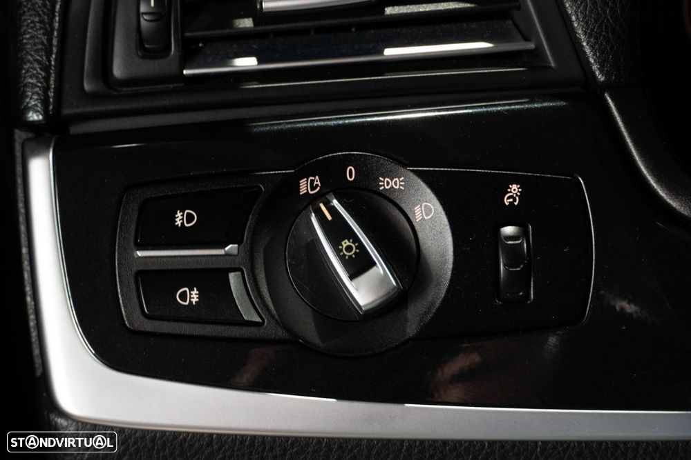 BMW 520 d Line Luxury - 38