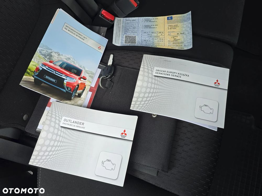 Mitsubishi Outlander 2.2 DID Intense + 4WD - 33