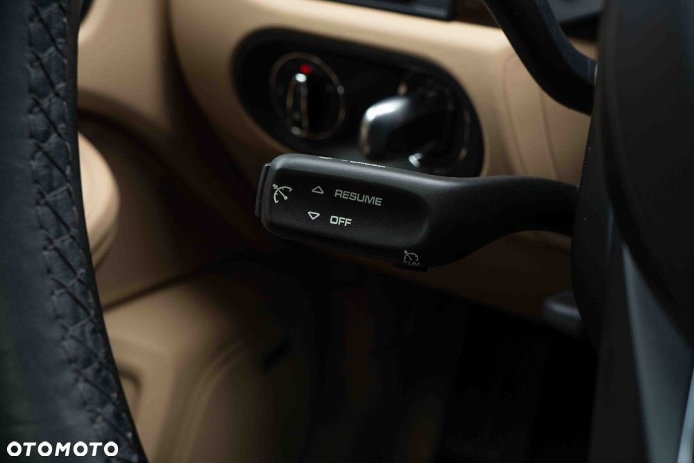 Porsche Macan Standard - 32