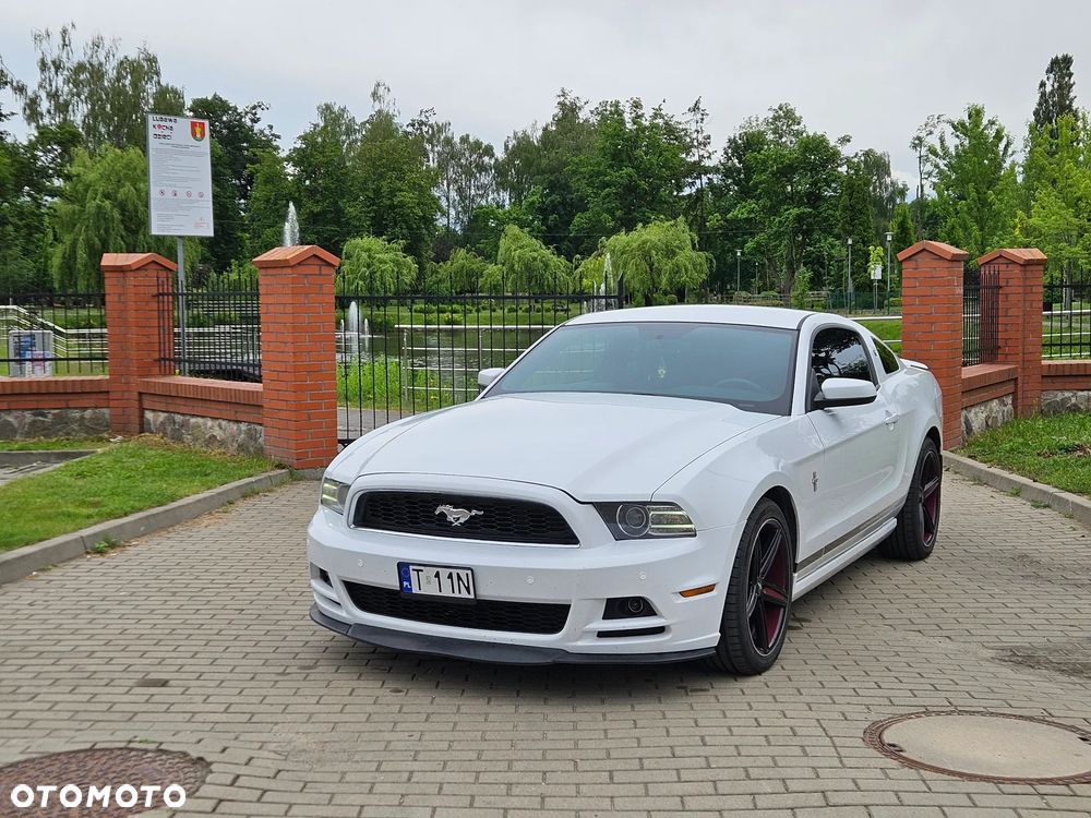 Ford Mustang 3.7 V6 Premium - 2