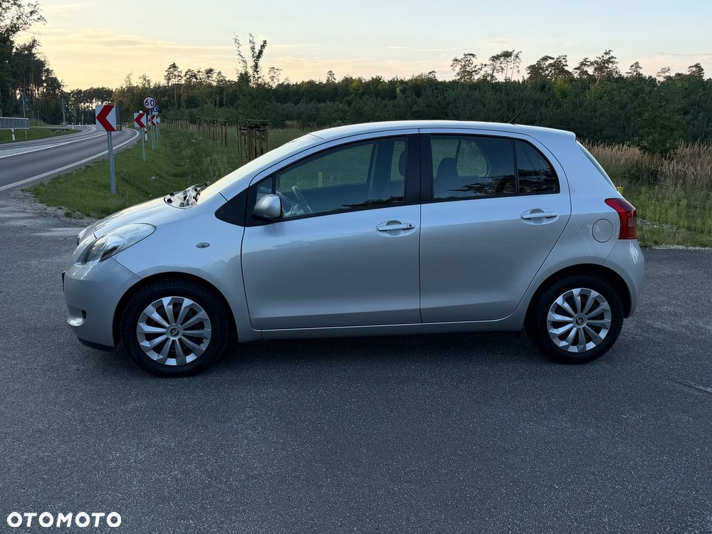 Toyota Yaris 1.3 - 2