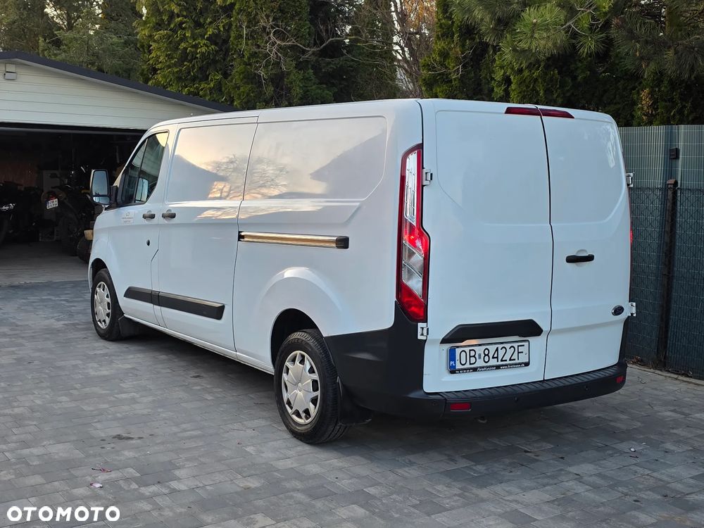 Ford TRANSIT CUSTOM - 4
