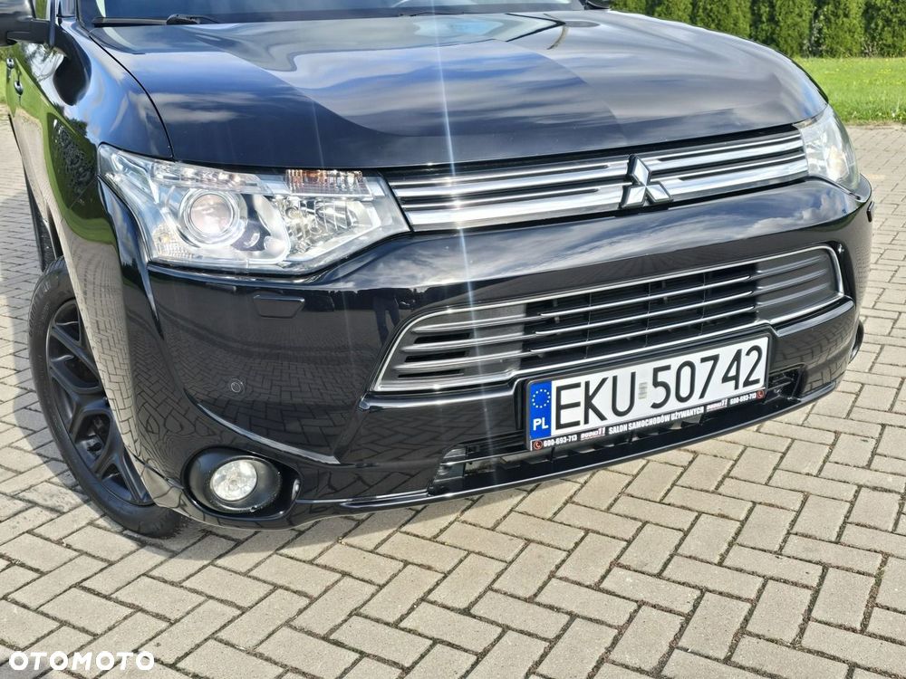 Mitsubishi Outlander - 4