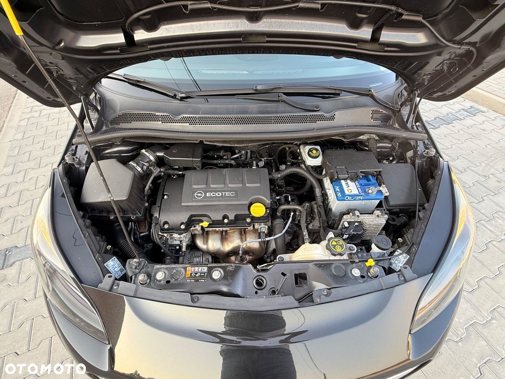 Opel Corsa 1.4 Cosmo - 34