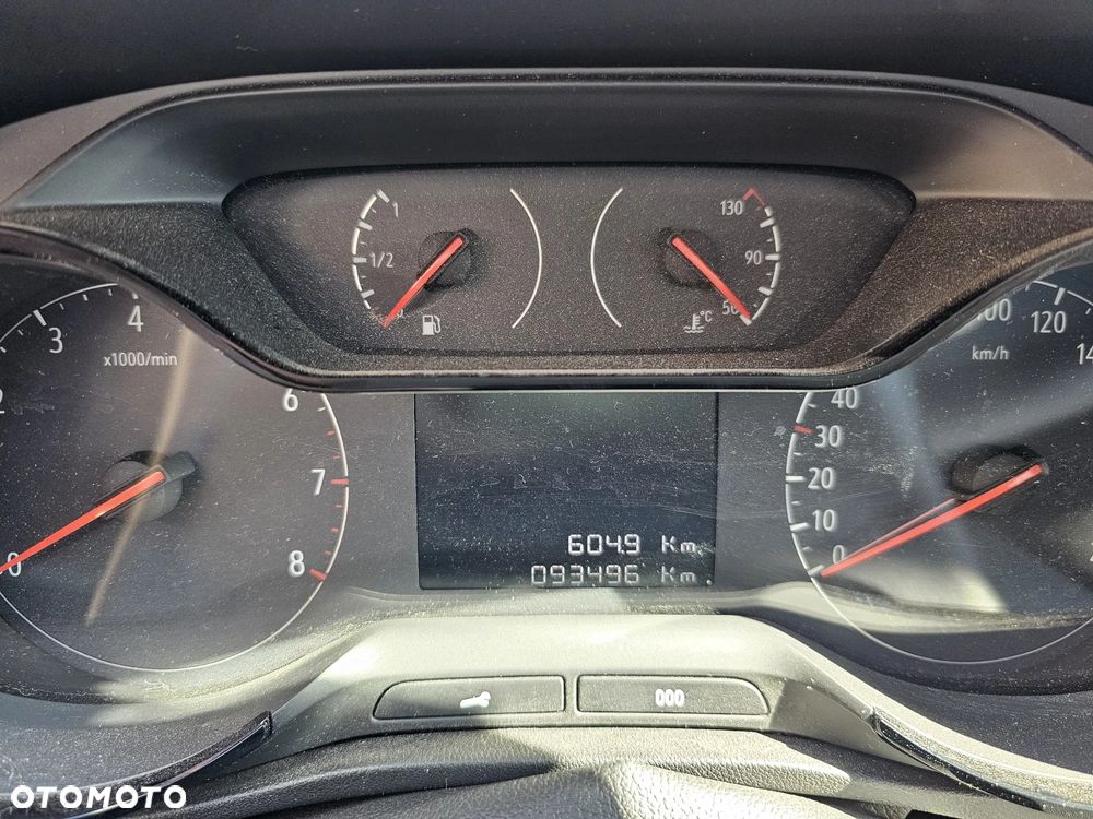 Opel Crossland X 1.2 T Eco 120 Lat S&S - 9