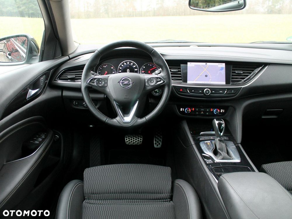 Opel Insignia - 9