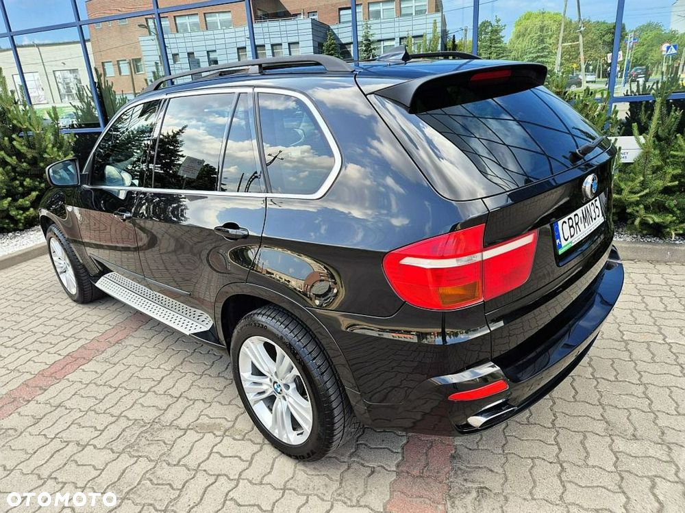 BMW X5 4.8i xDrive - 17
