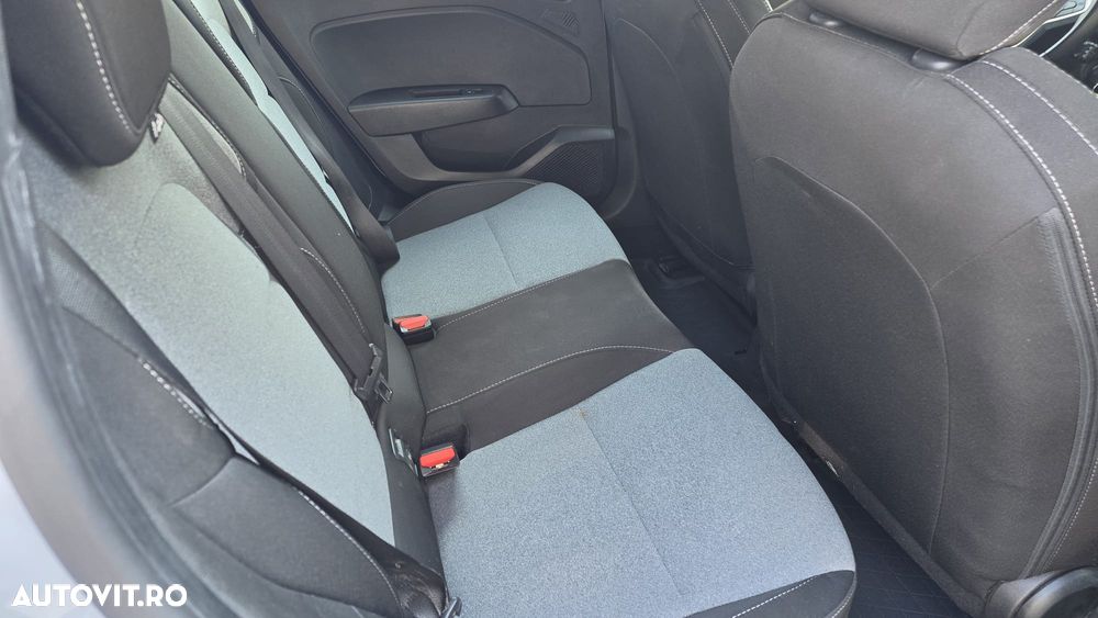 Renault Clio - 23