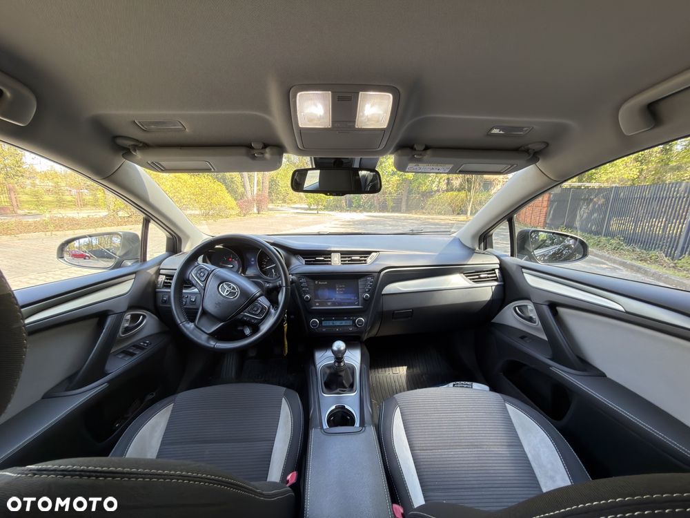 Toyota Avensis 2.0 D-4D Prestige - 7