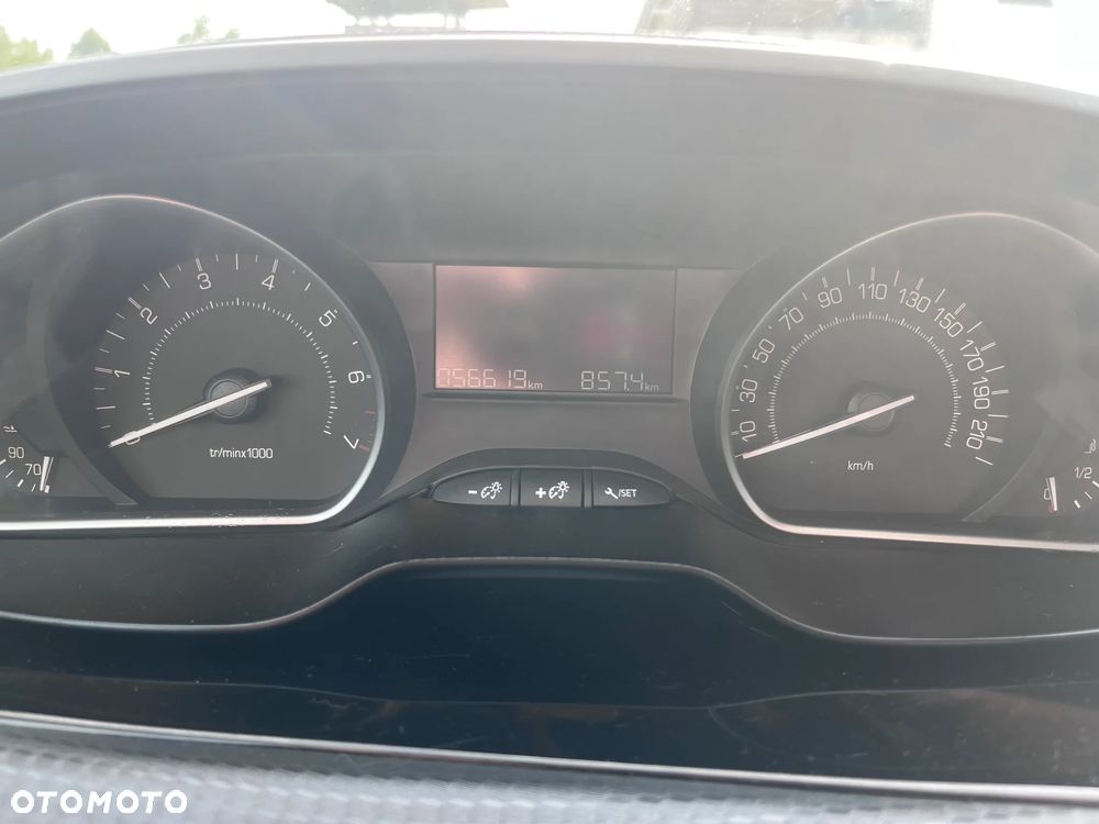 Peugeot 208 PureTech 82 Active - 9