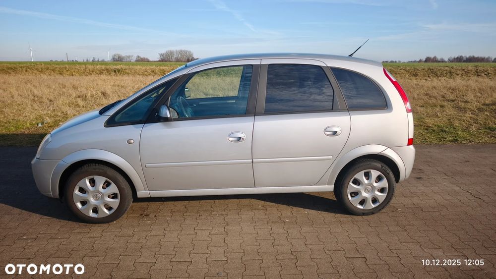 Opel Meriva 1.6 16V (Essentia) - 4