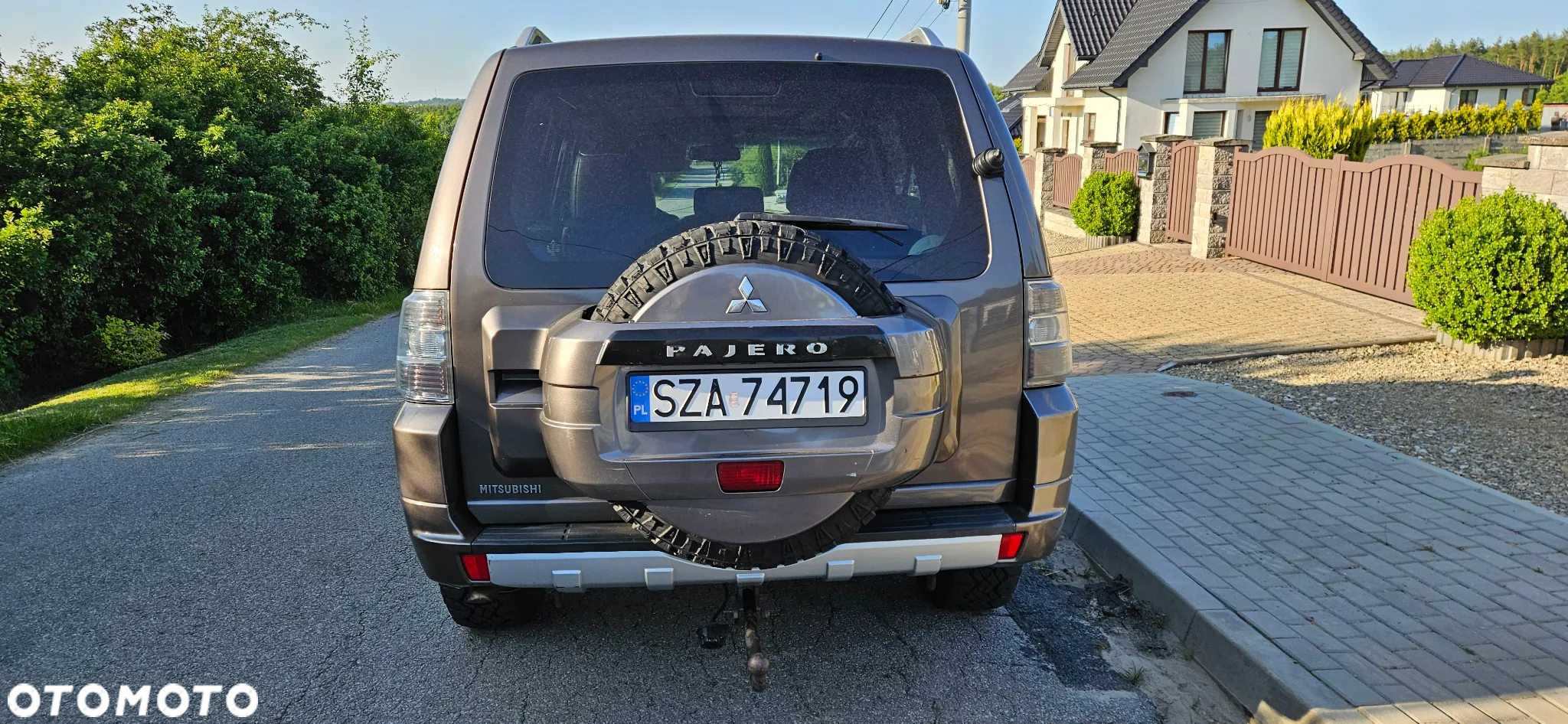 Mitsubishi Pajero - 4
