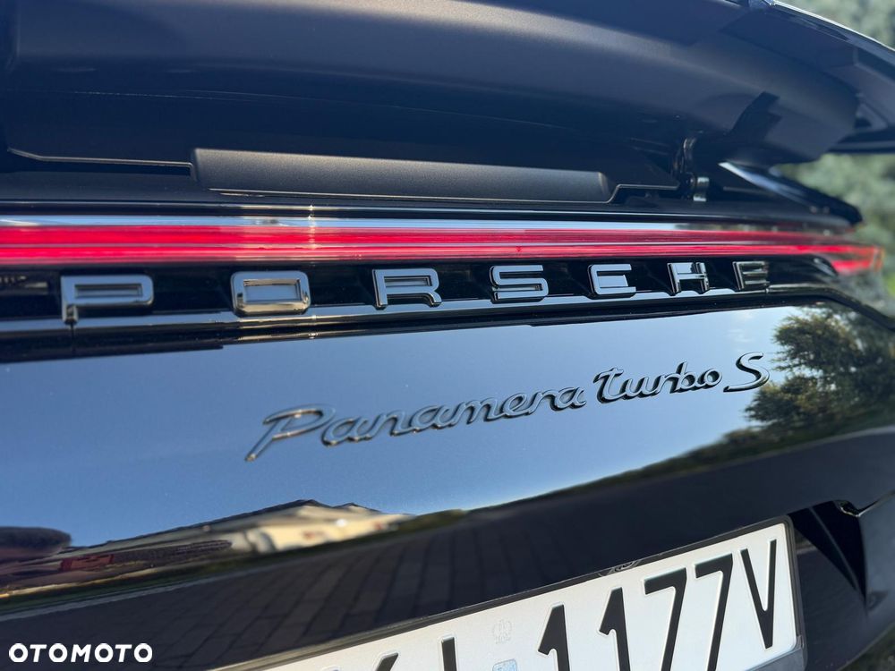 Porsche Panamera - 18