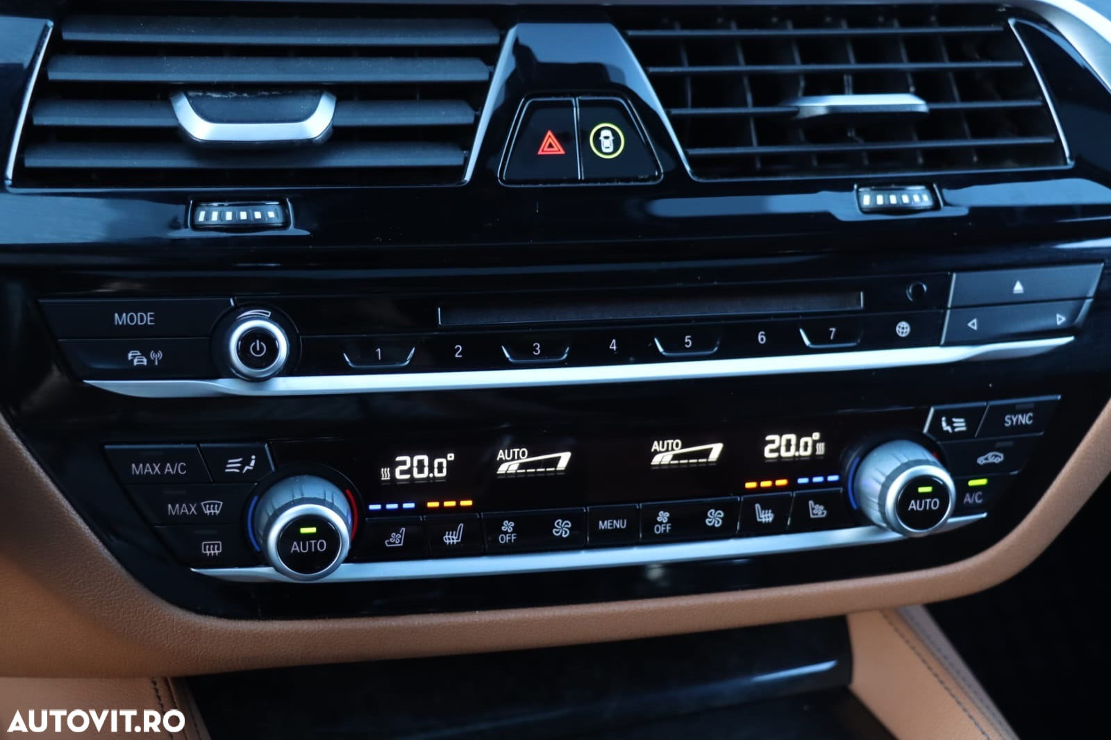 BMW Seria 5 520d xDrive AT - 14