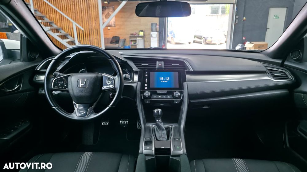 Honda Civic 1.0 i-VTEC Turbo Elegance - 4