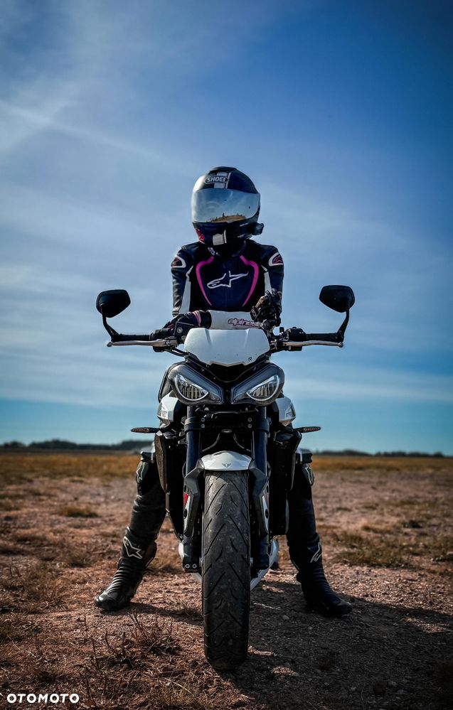 Triumph Street Triple - 7