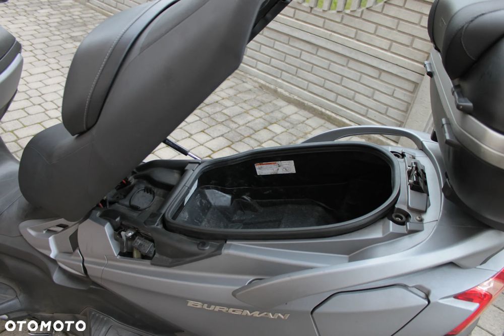 Suzuki Burgman - 20