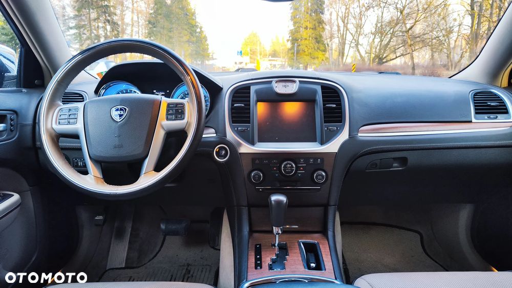 Lancia Thema 3.0 V6 CRD 24V Automatik Executive - 4