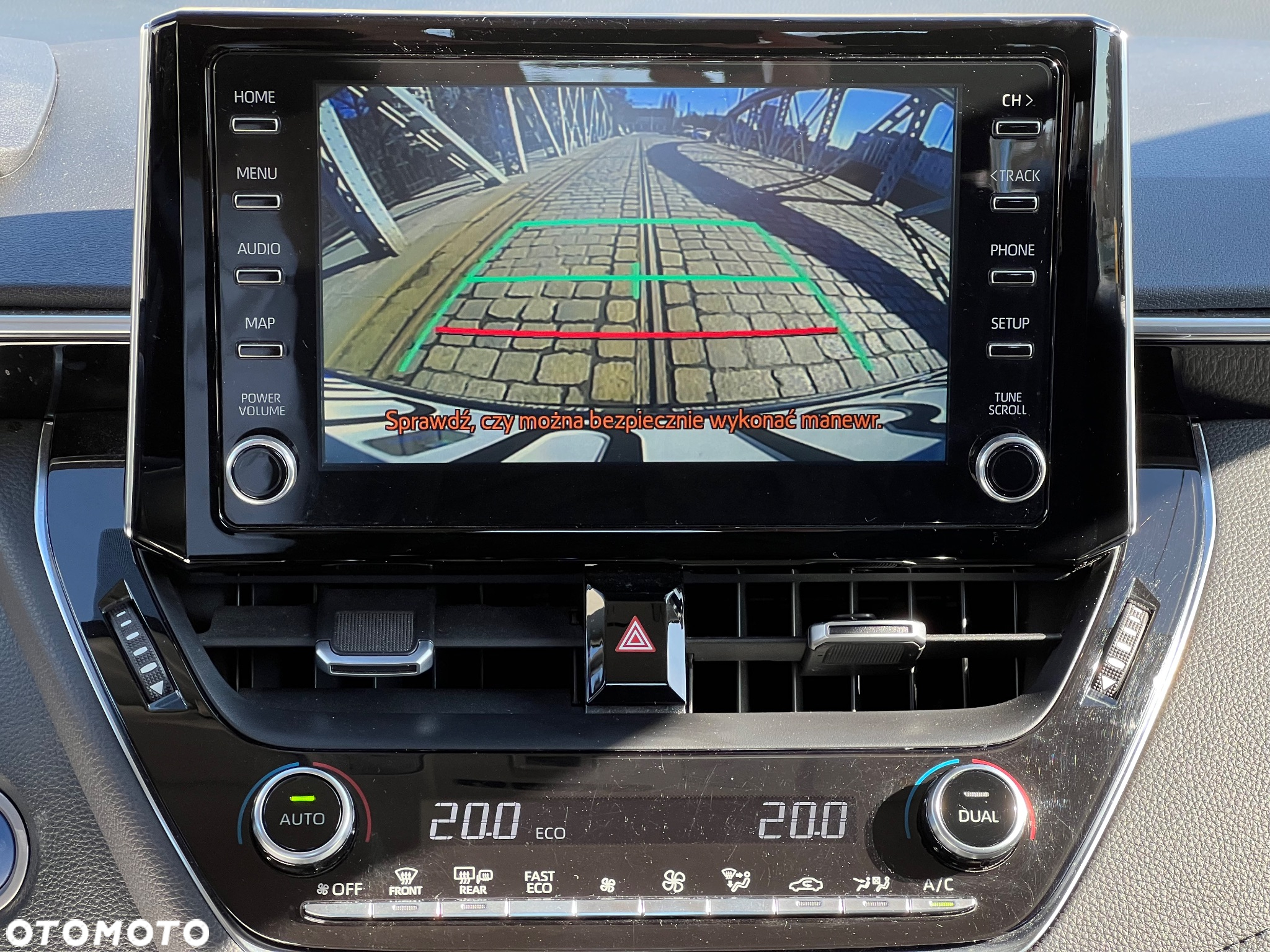 Toyota Corolla 1.8 Hybrid Comfort - 11