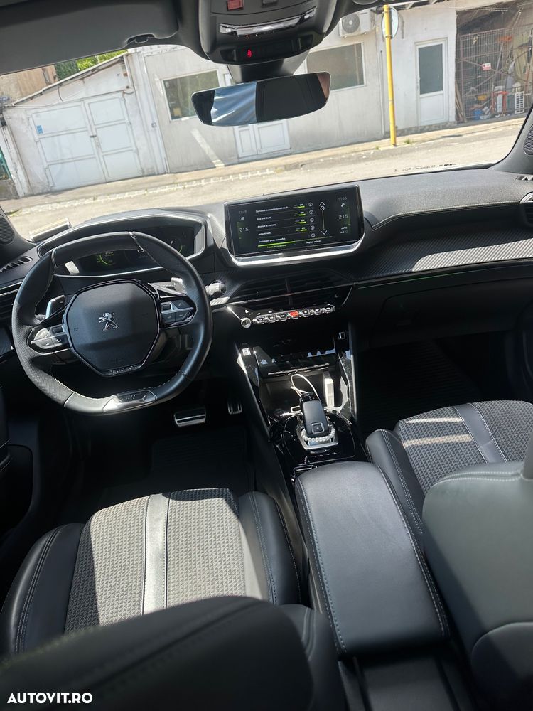 Peugeot 2008 1.2L PureTech 130 S&S EAT8 GT - 15