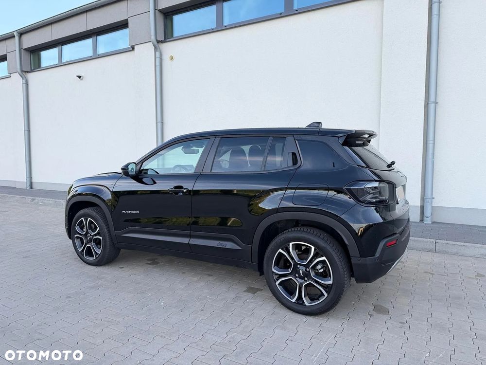 Jeep Avenger 1.2 T3 mHEV Summit Winter Edition FWD eDCT6 - 8