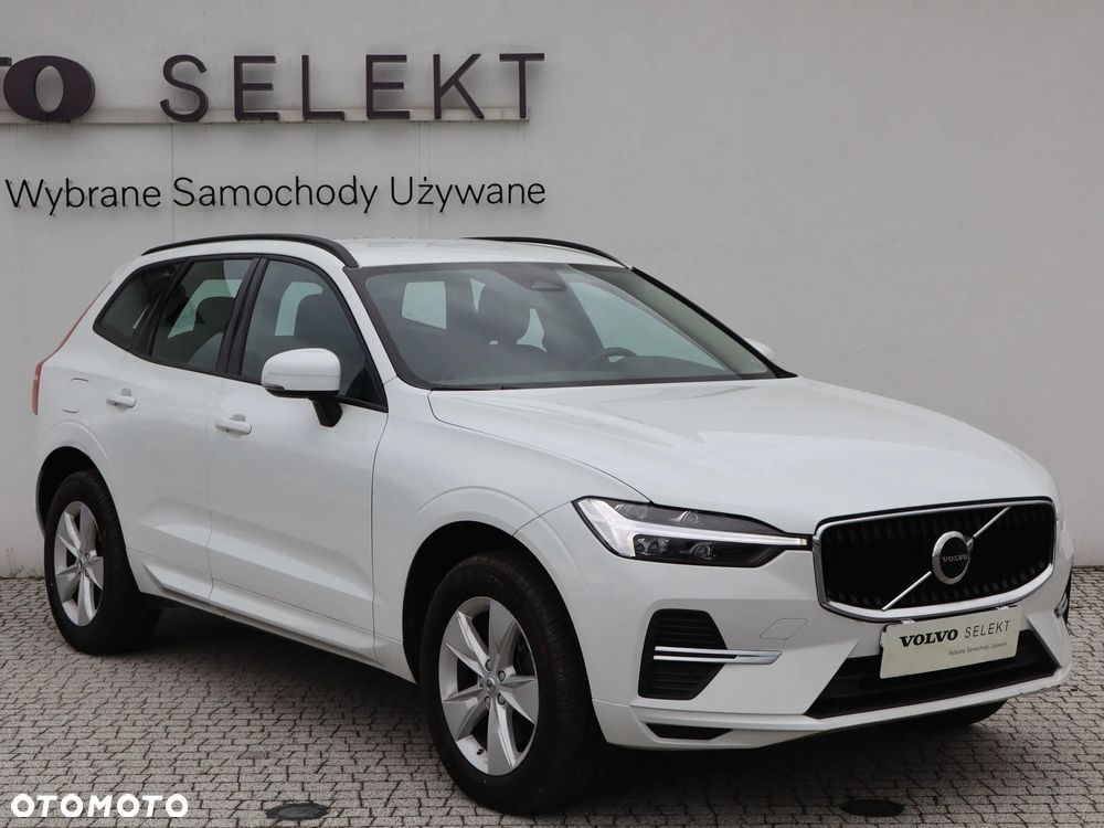 Volvo XC 60 B4 B Momentum - 8