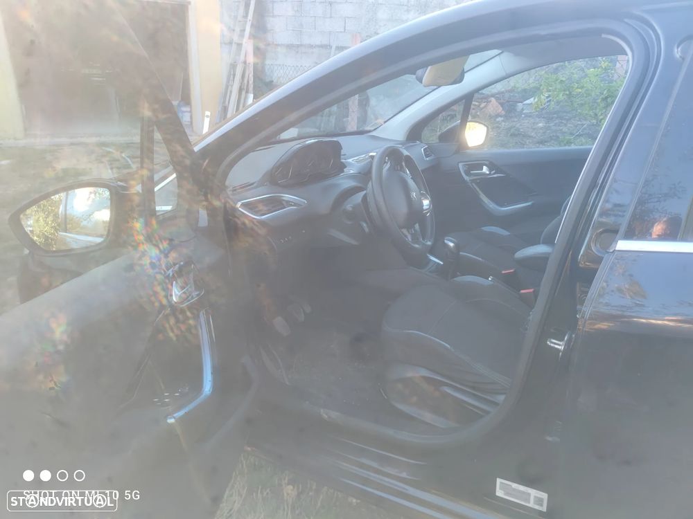 Peugeot 208 1.6 e-HDi Allure - 6