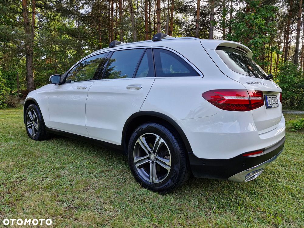 Mercedes-Benz GLC - 12