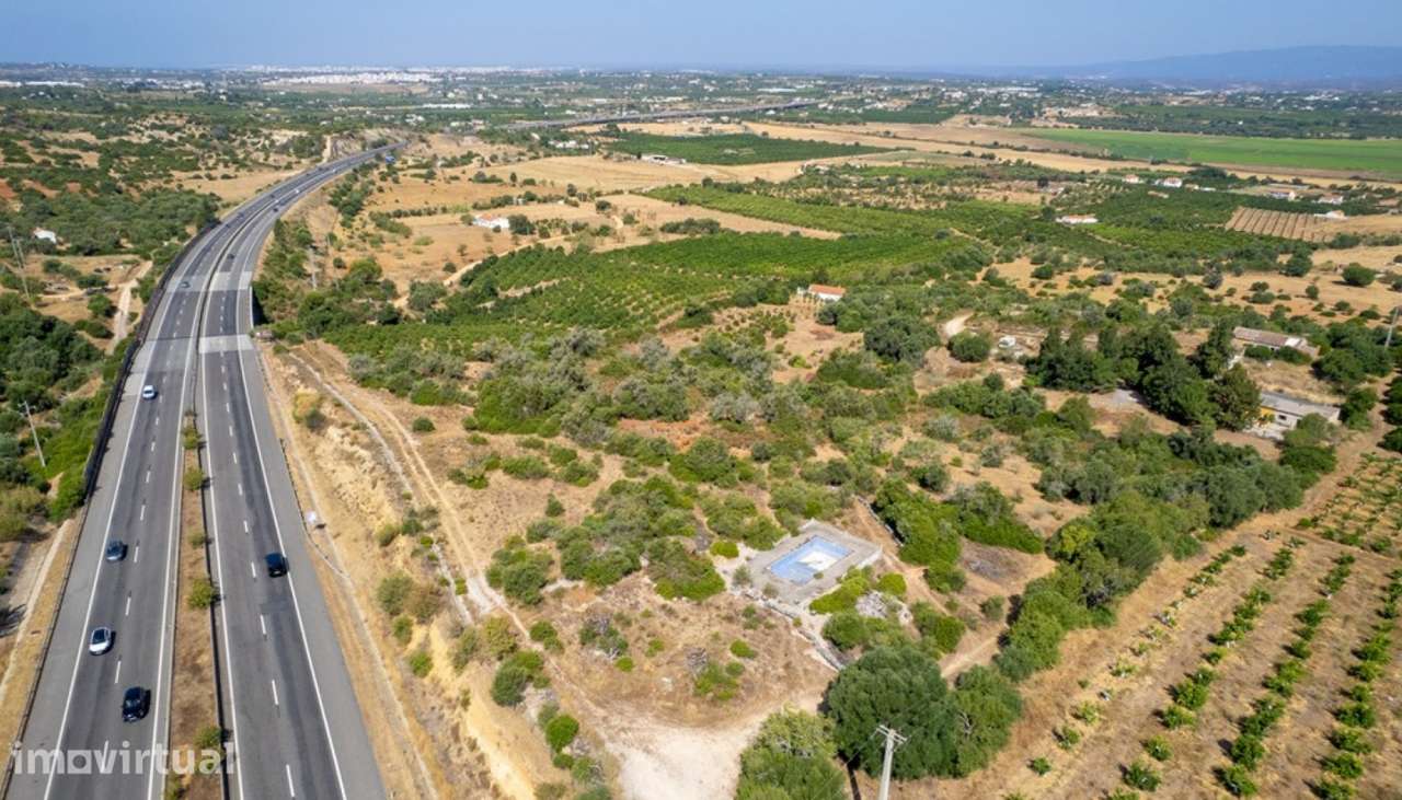 Terreno urbano à venda em Porches, Algarve - Grande imagem: 5/7