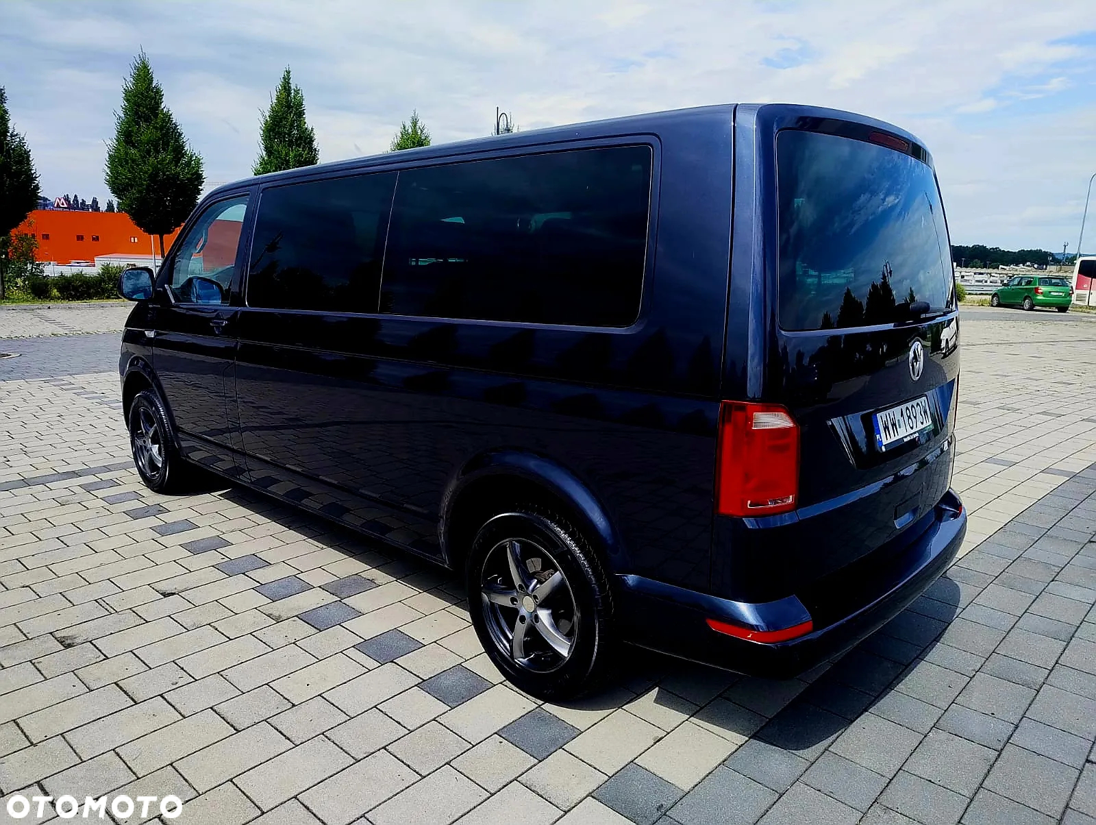 Volkswagen Caravelle 2.0 TDI L2 Comfortline - 5