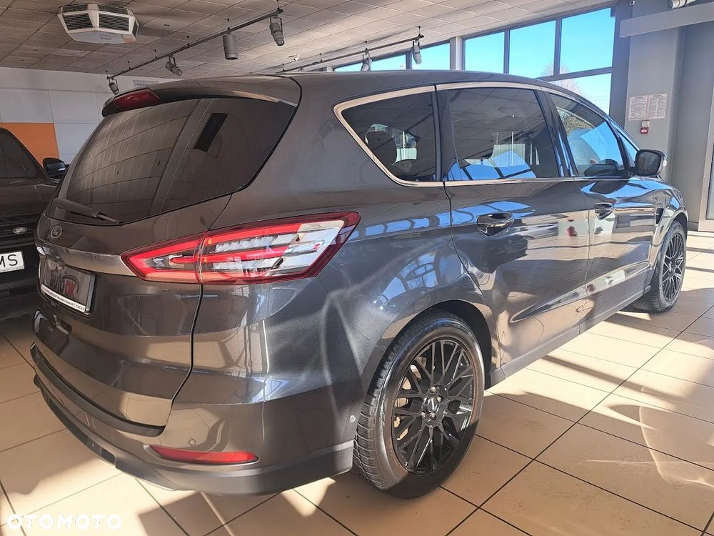 Ford S-Max 2.0 TDCi Titanium PowerShift - 6