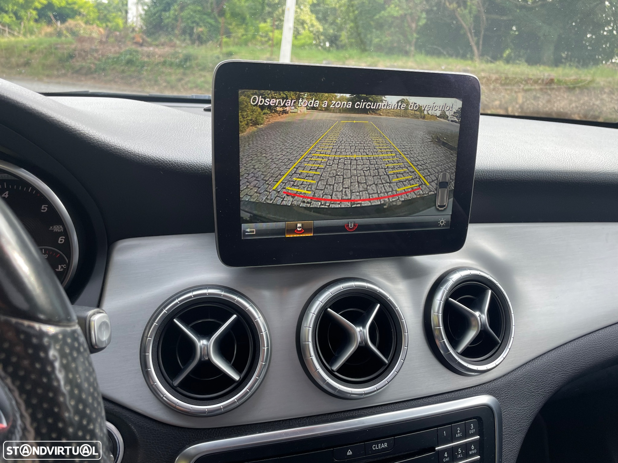 Mercedes-Benz CLA 180 d Shooting Brake AMG Line Aut. - 36