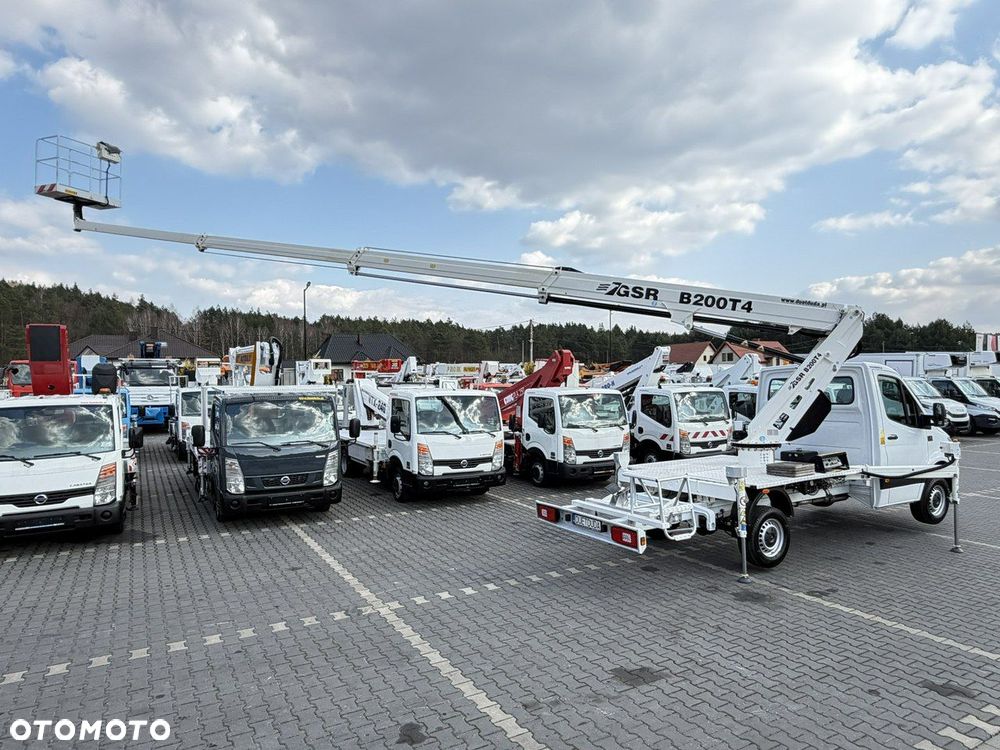 Mercedes-Benz Sprinter - 19